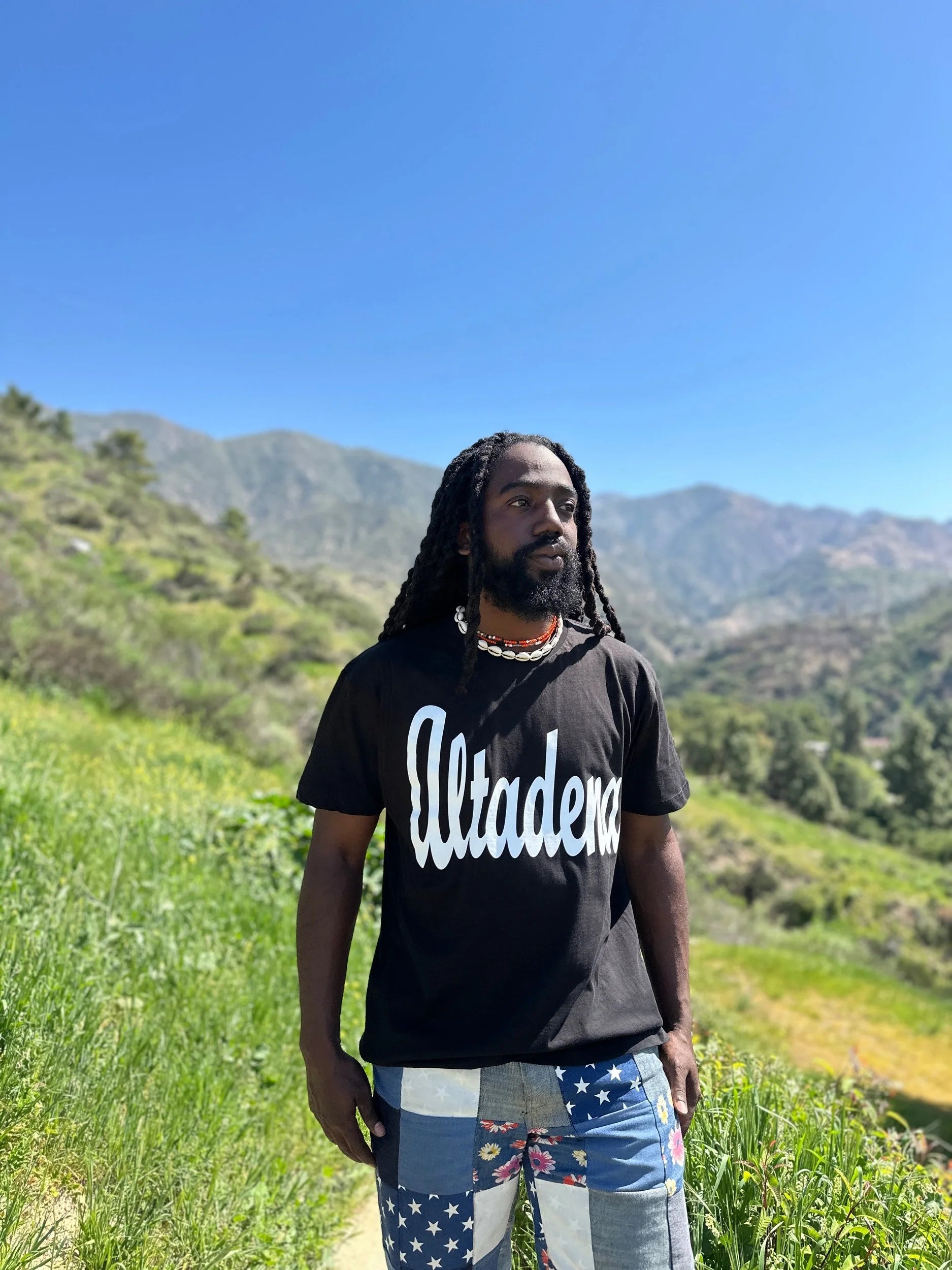 ALTADENA BLACK TEE