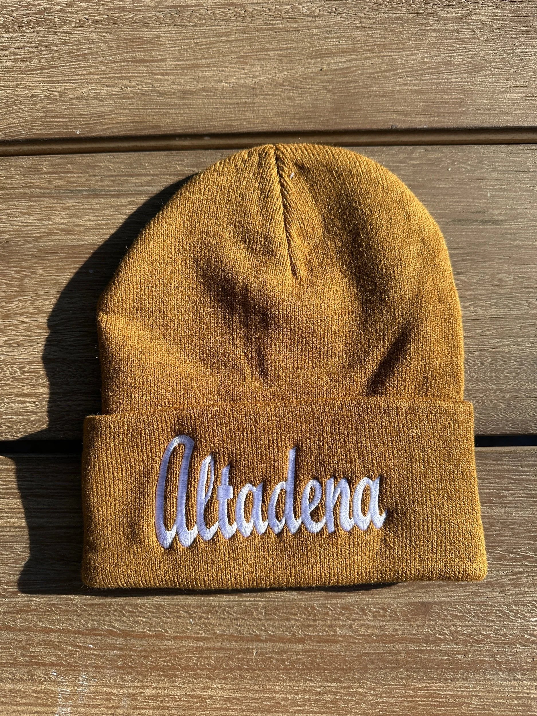 ALTADENA LIGHT BROWN BEANIE