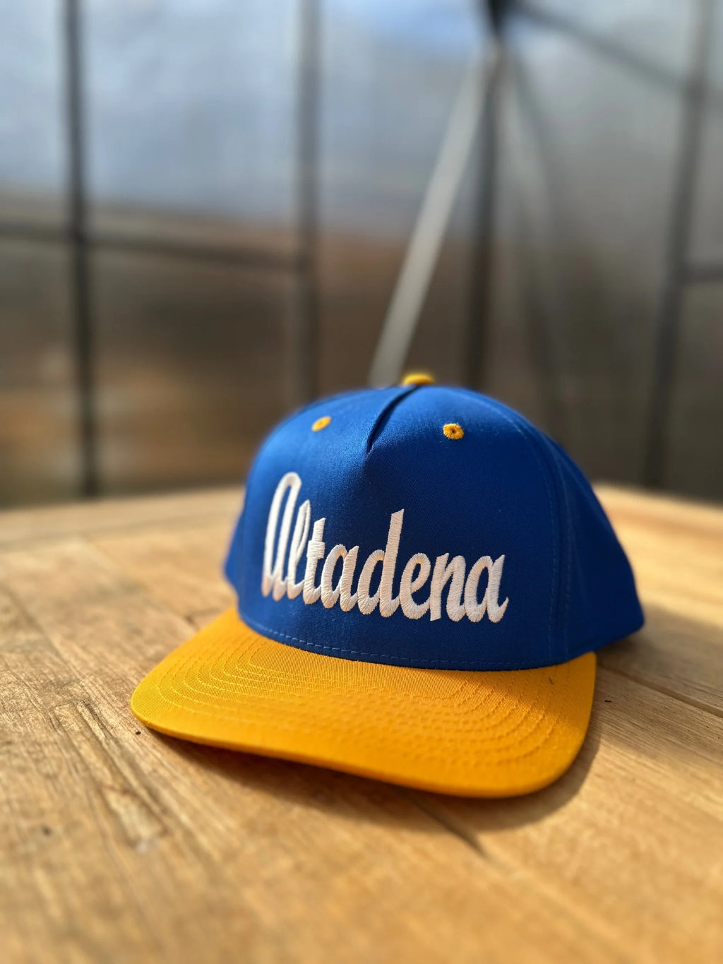 ALTADENA CURVED BRIM SNAP BACK BLUE & YELLOW